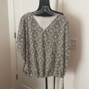 Belle by Kim Gravel Elastic Waist Tie Top Size L